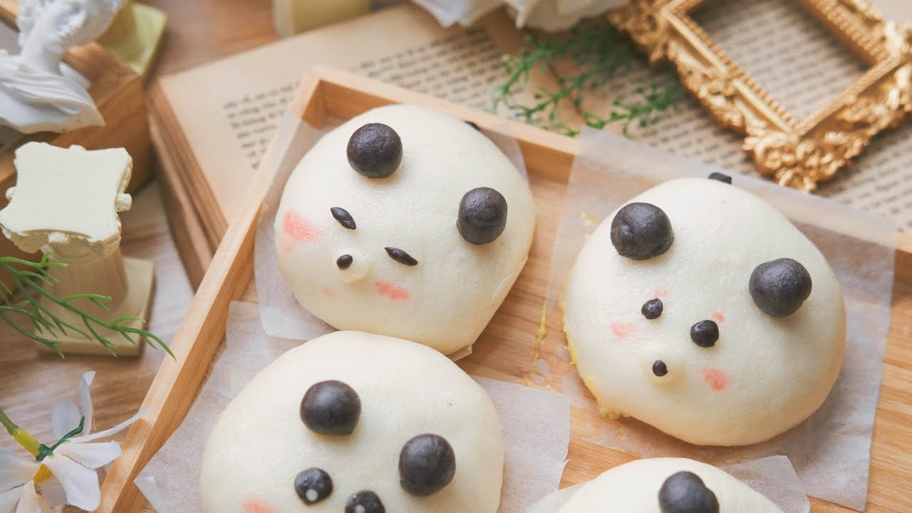 Làm Bánh Bao Hình Gấu Trúc nhân Custard Trứng Muối